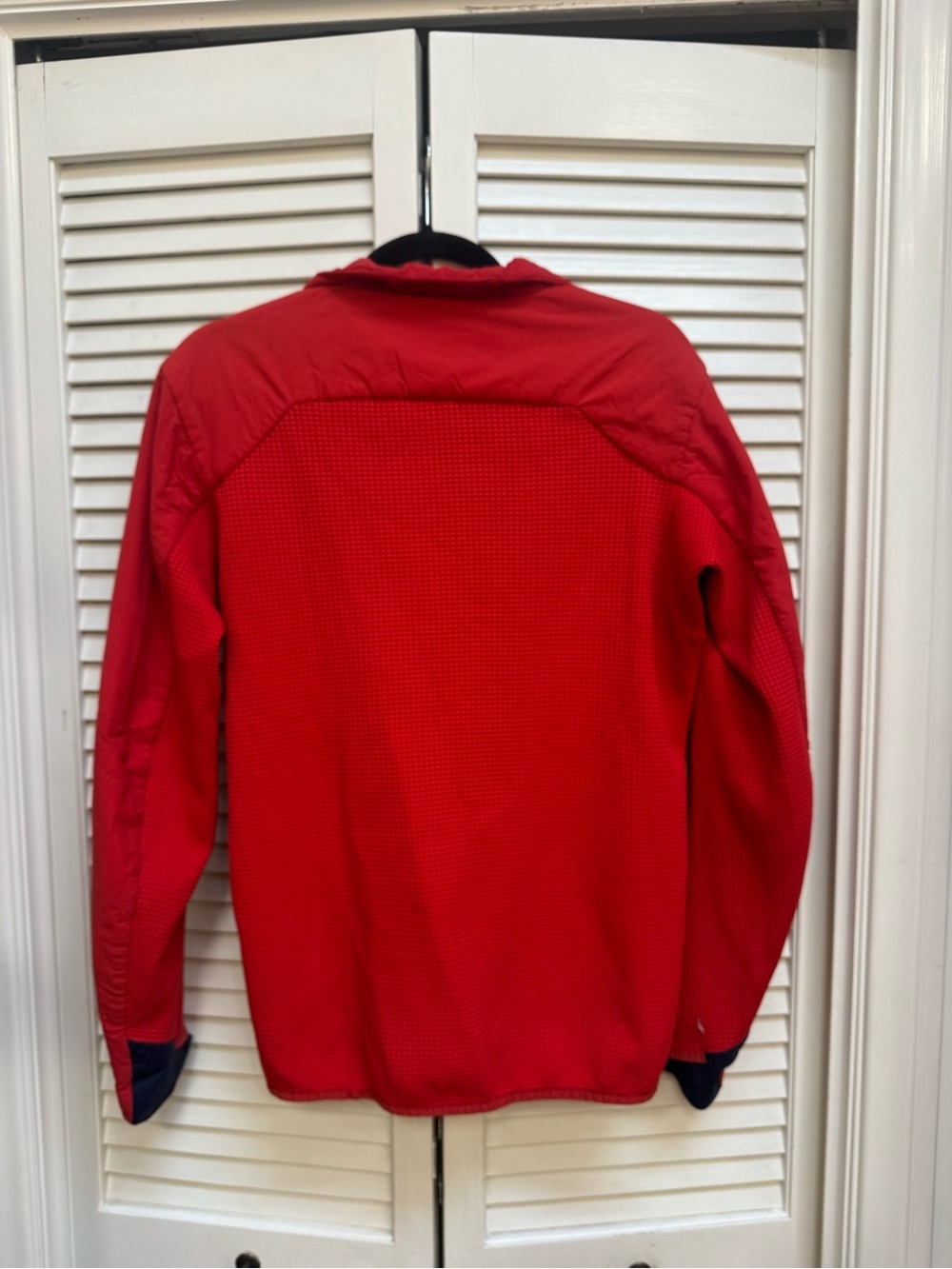 Patagonia Red Men's Nano-Air Light Hybrid Jacket. - Picture 2 of 3